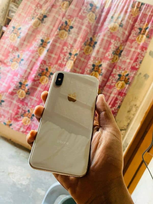 I Phone X PTA Approved White Color Sath Box Be Hai 2