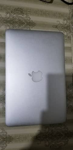 MACBOOK