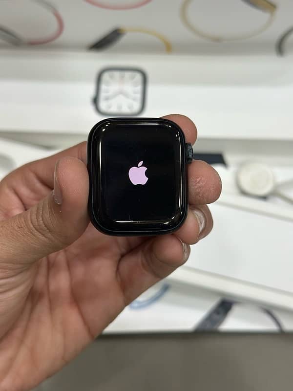 APPLE WATCH SERIES 7 0