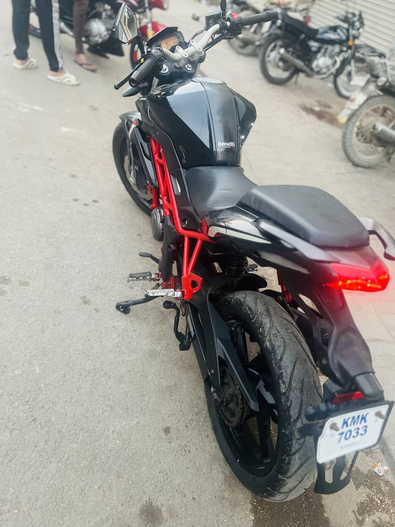 Benelli TNT 25 2019 3