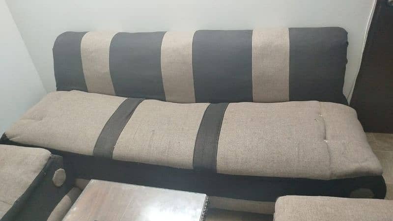 5 seater sofa 0