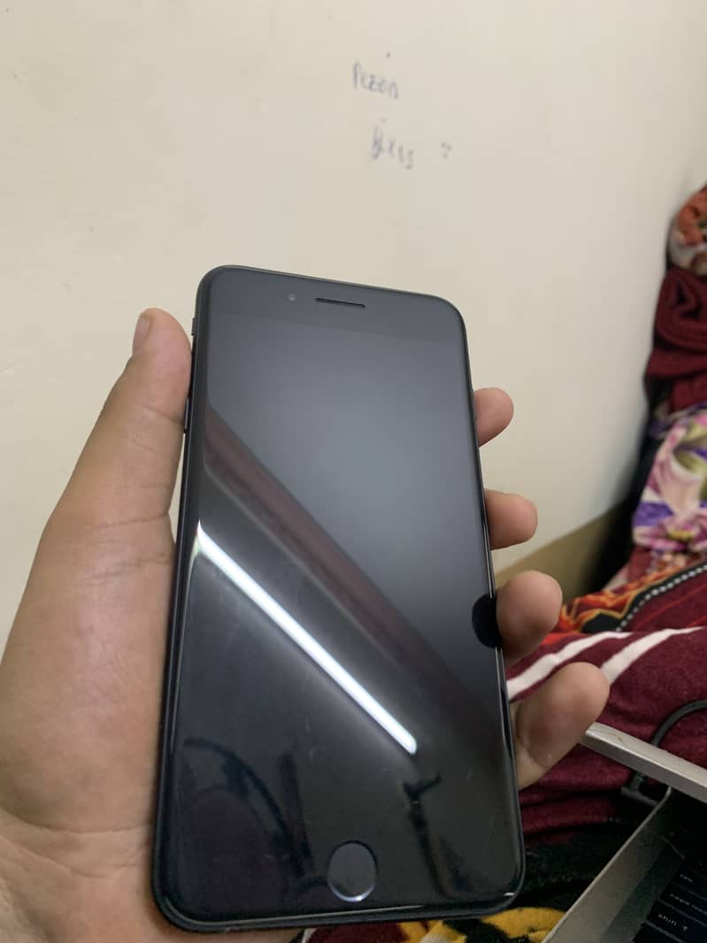 iPhone 7 Plus 32GB 1