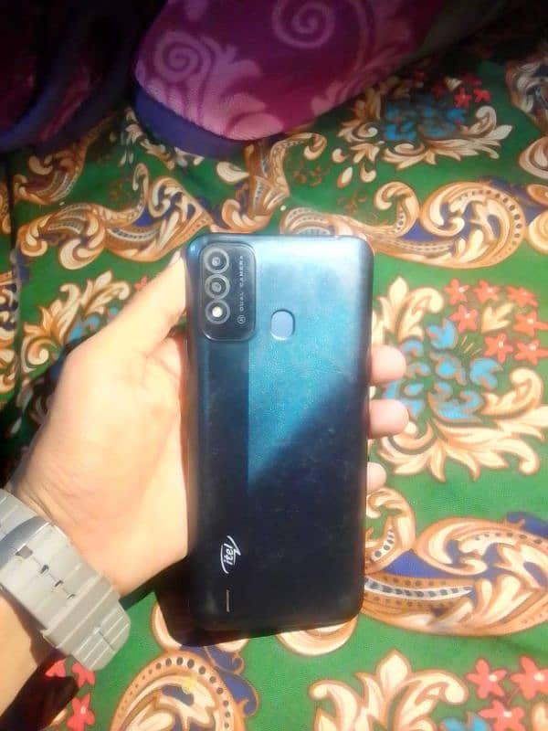 itel vision2s 1