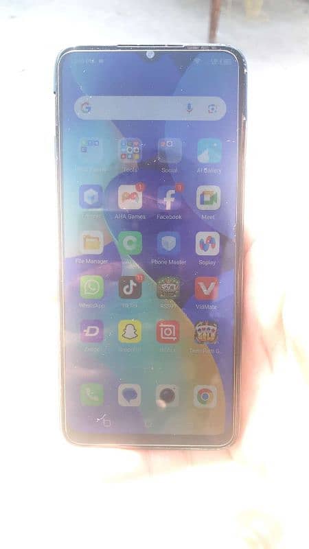 Tecno spark 10c 8+128with box cable gira tha jis se Kara bs dinga hu 2