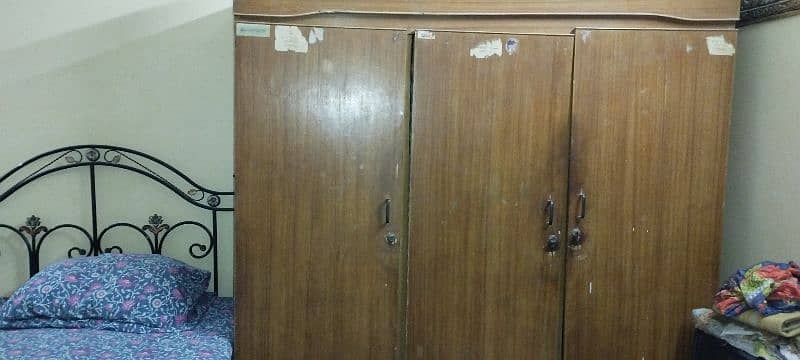 kids cupboard in good condition 10