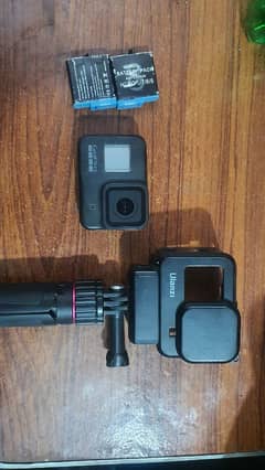 Gopro Hero 8 Black with Box + video tripod unzi3