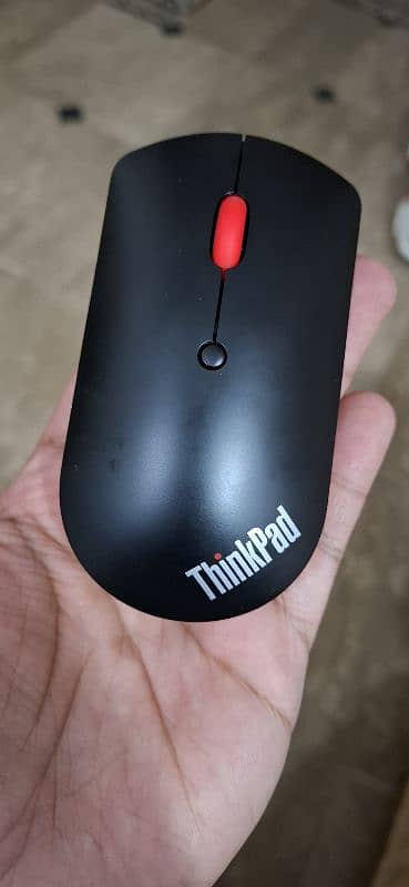 Lenovo ThinkPad Bluetooth Silent Mouse 0