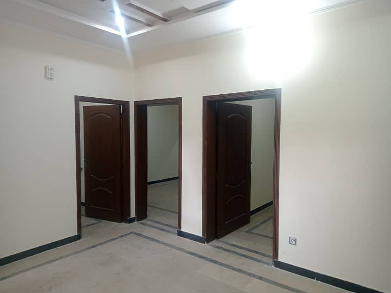 Marwa town 5marla 3 story house available for rent Islamabad 6