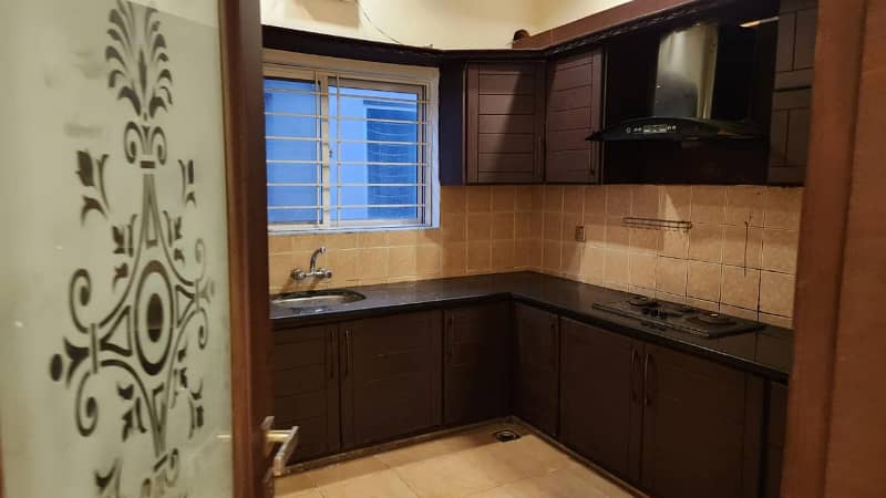 10 Marla un furnished house available for rent in phase 4 bahria town Rawalpindi. 3