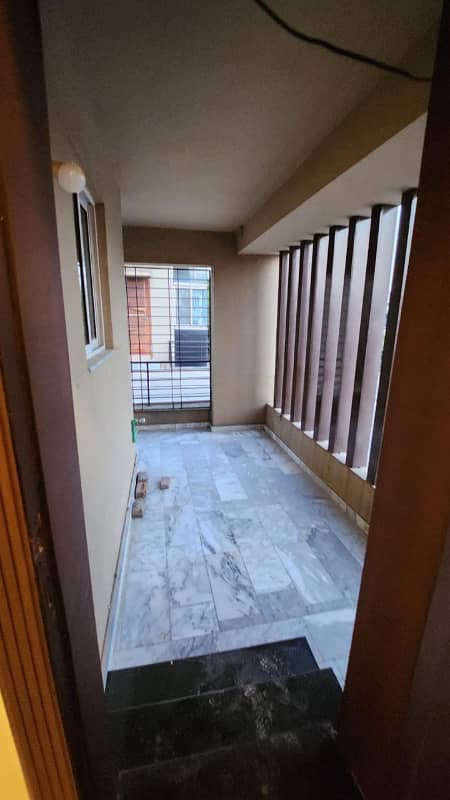 10 Marla un furnished house available for rent in phase 4 bahria town Rawalpindi. 11