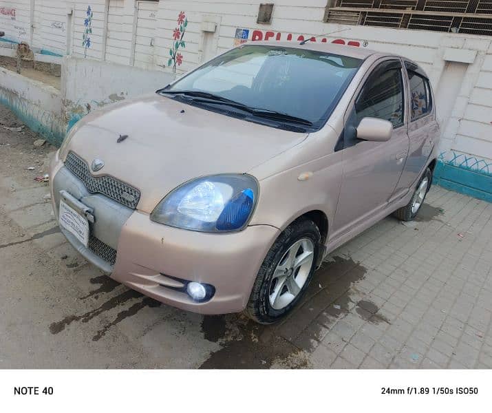 Toyota Vitz 2000 2