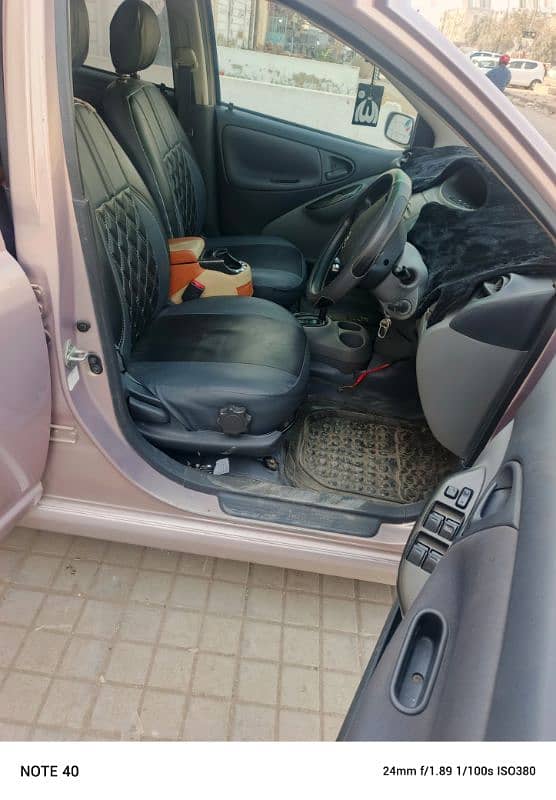 Toyota Vitz 2000 15