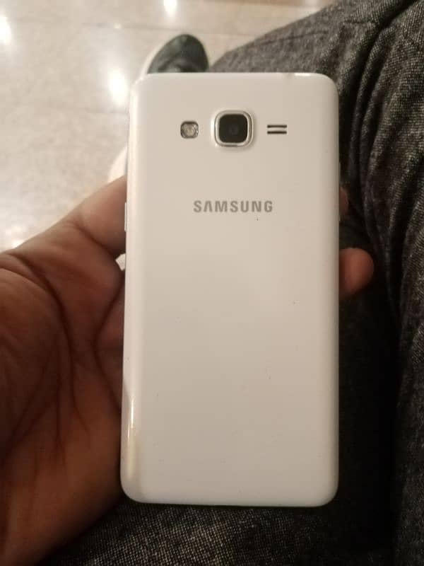 Samsung G531 1