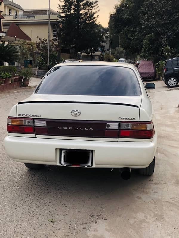 Toyota Corolla 2.0 D 2000 3