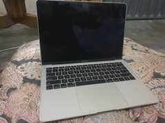 macbook air 2018 icloud from italy