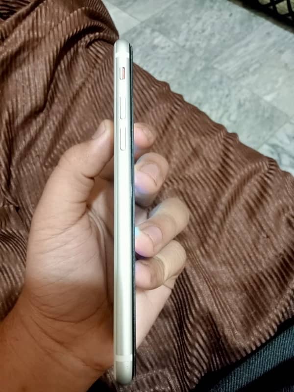 iPhone SE 2020 jv condition 10by 9 0