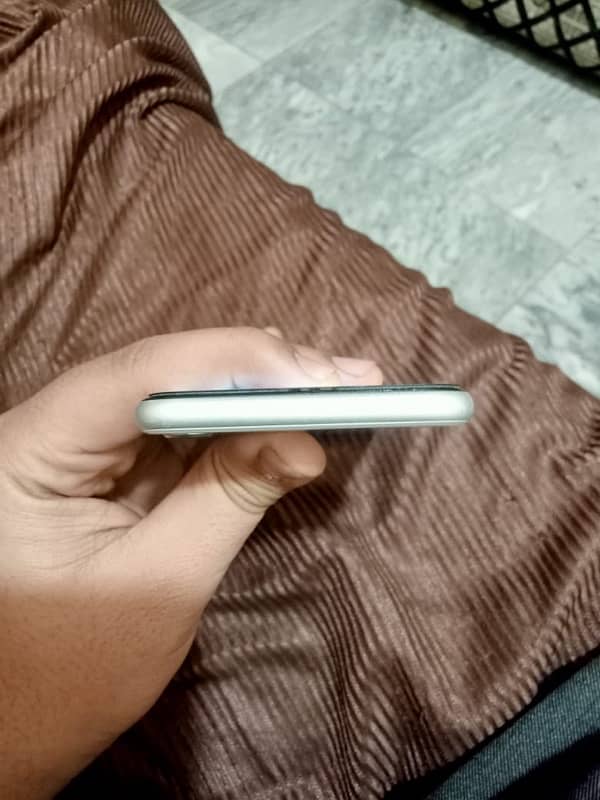 iPhone SE 2020 jv condition 10by 9 2