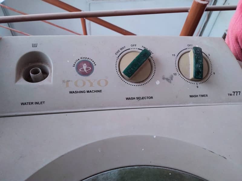 Toyo washing Machine want sale urgent 5