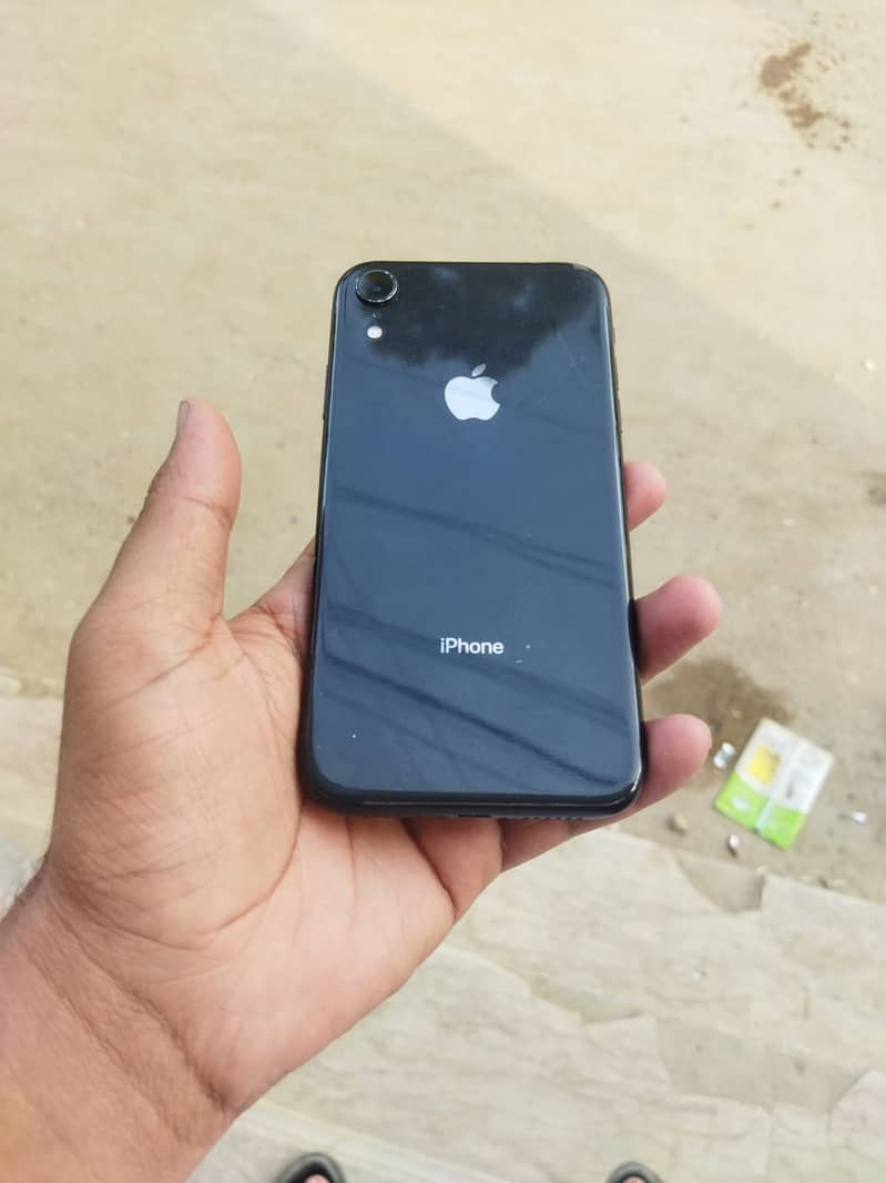 iPhone XR | 128 GB | Non-PTA 2