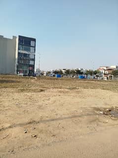 2 Kanal Plot near Golf Course and near to Main Road