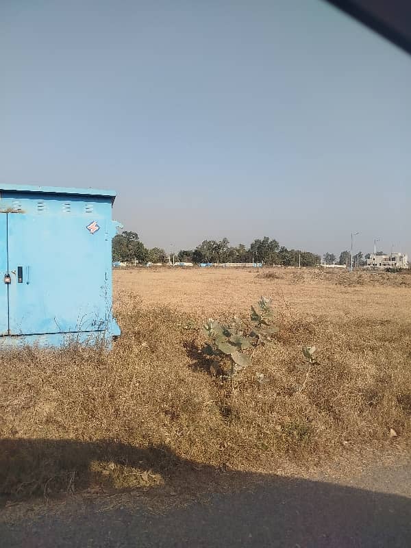 2 Kanal Plot near Golf Course and near to Main Road 10