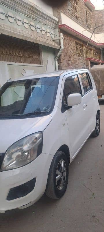 Suzuki Wagon R 2017 1