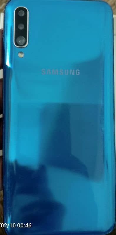 Samsung A 50 with box for sale 2