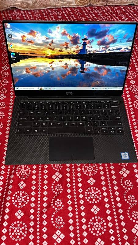 Dell XPS 13 9370 Intel Core i7 8th GEN 16/256 11