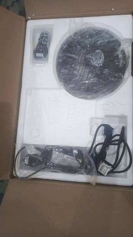 Samsung & DELL LCD FOR SALE 1