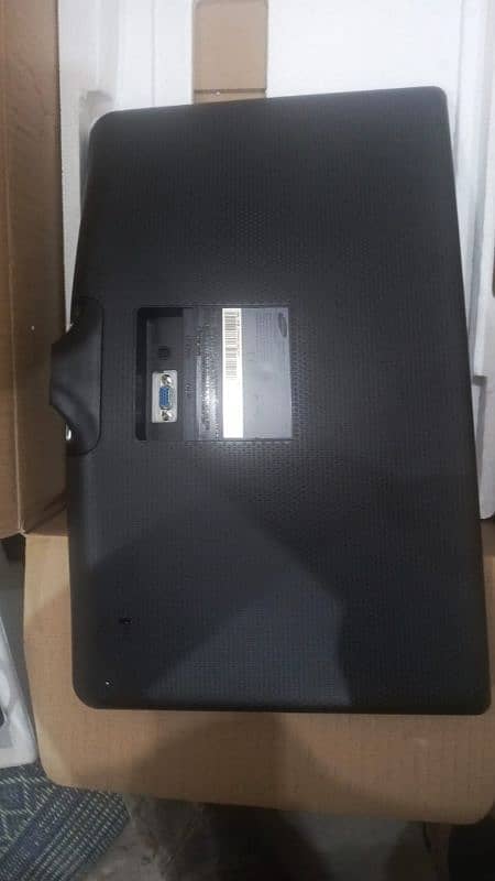 Samsung & DELL LCD FOR SALE 4