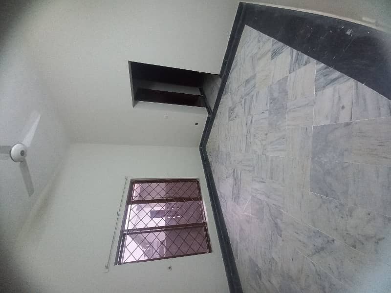 6 bedroom dubal unit House For Rent chaklala scheme3 Extension 11