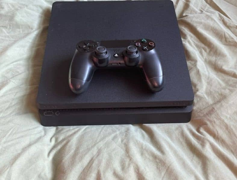 PS4 slim 5