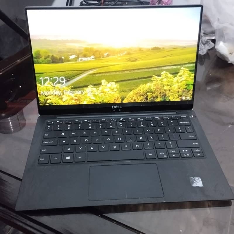 Dell XPS 13 9370 | i7-8th Gen | 16/ 1TB | 13" UHD 4K Touch Screen 1