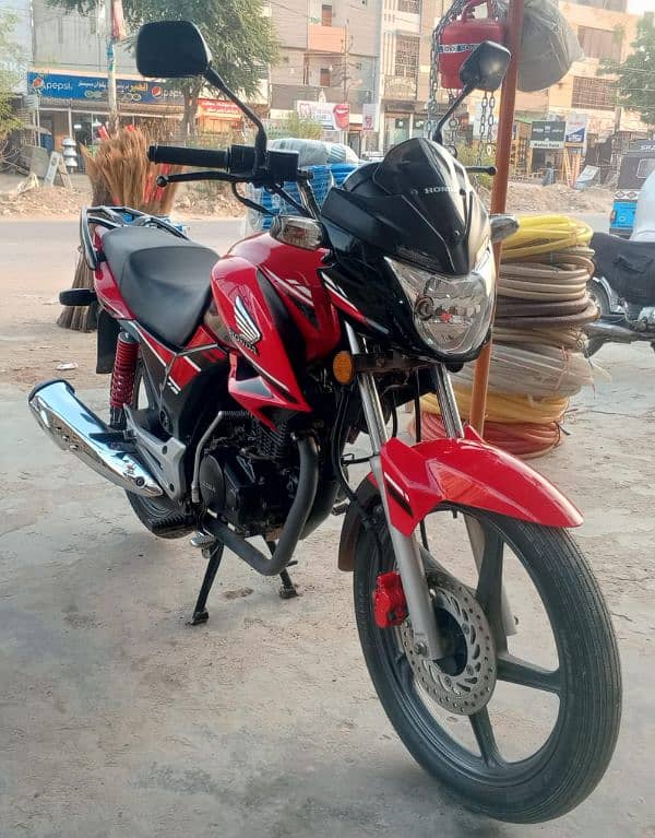 HONDA CB 150F RED Colour 3