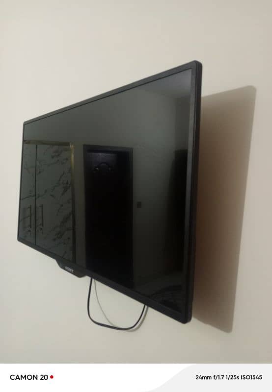 Sony LCD 32 inch 0