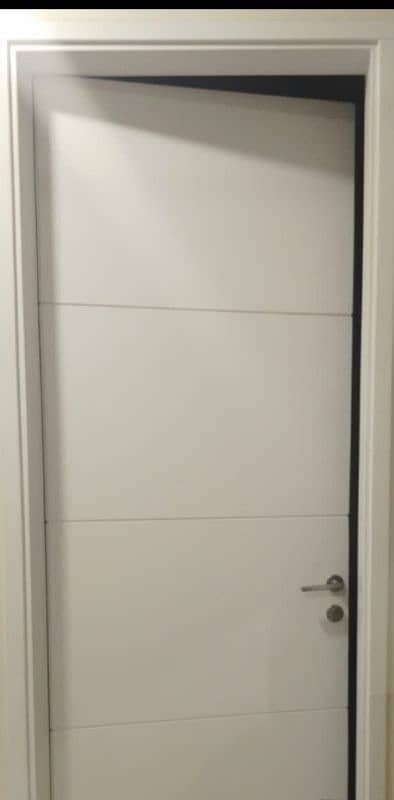 brand new Full size door with lock and choukat LUCKY ONE APARTMENT 1