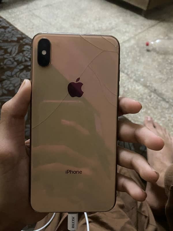 iPhone Xs Max 1