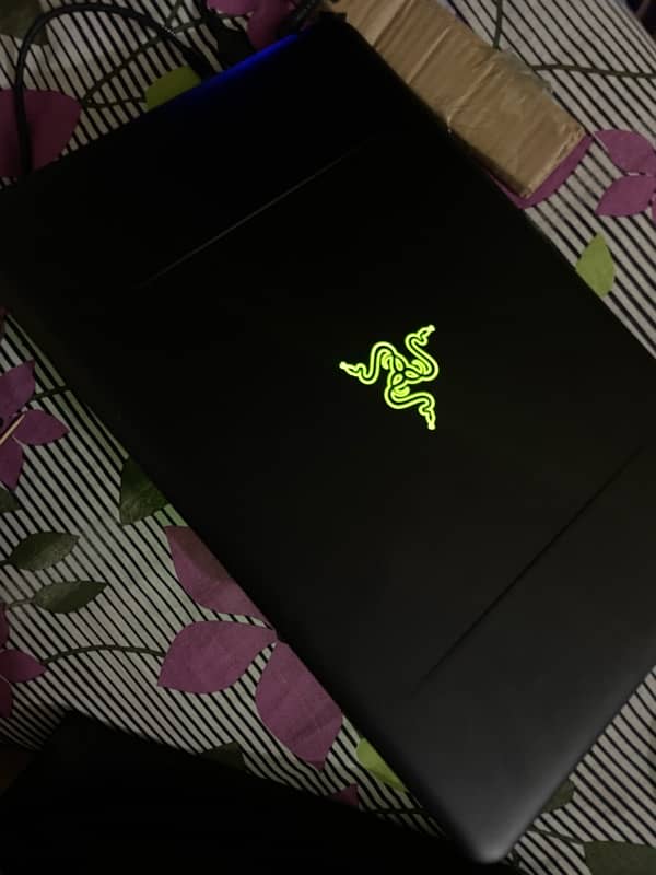 razer blade 2017 , i7-7 gen , gtx 1060 -6gb , gaming laptop 2