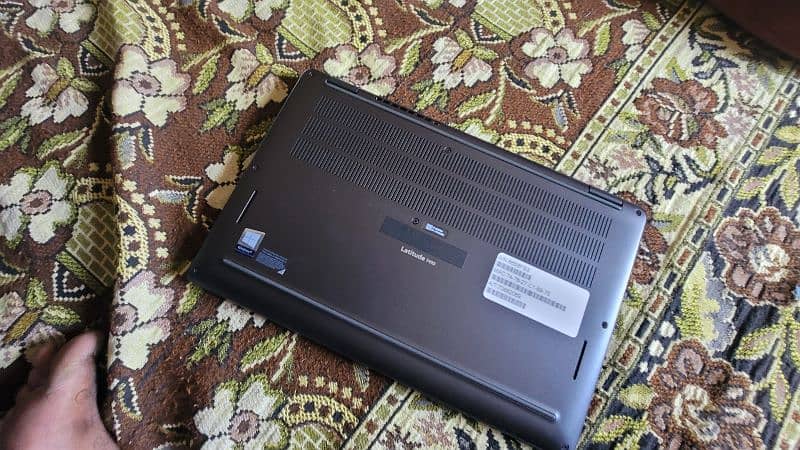 Dell latitude 7410 core i5 10 Gen 16 GB 256 GB SSD 5