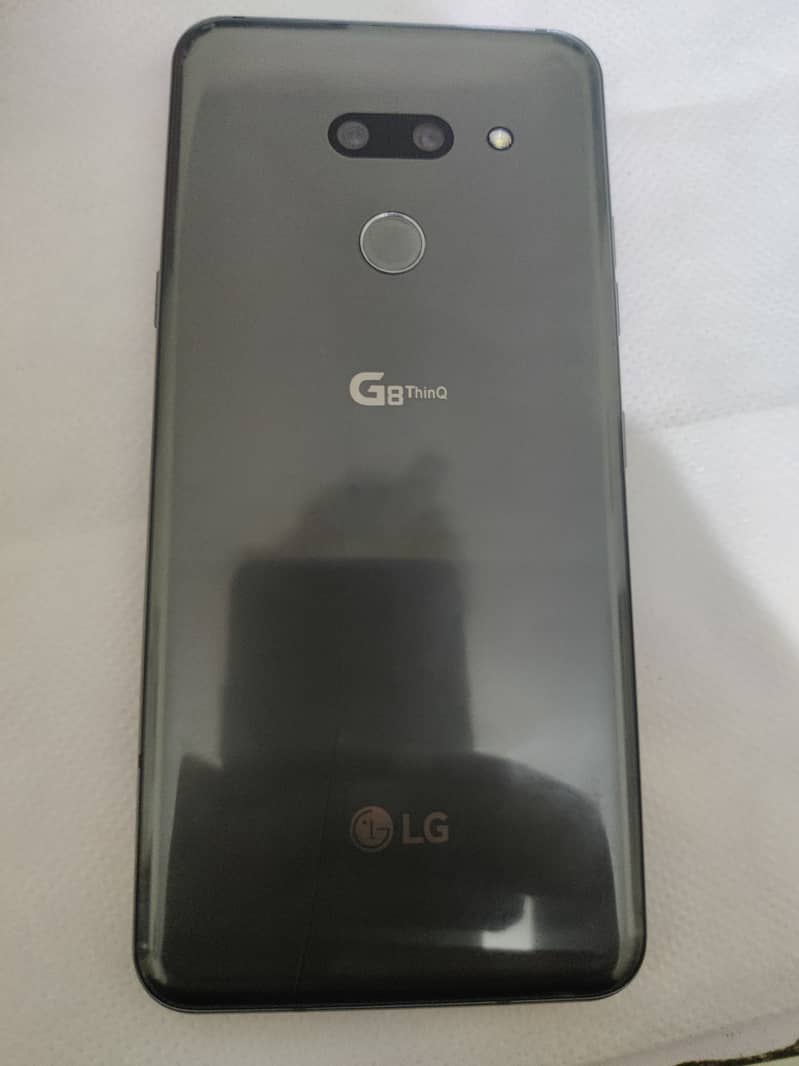 LG G8 ThinQ 1