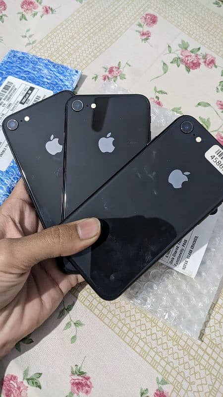 IPhone 8 Fresh Waterpacked Stock 0