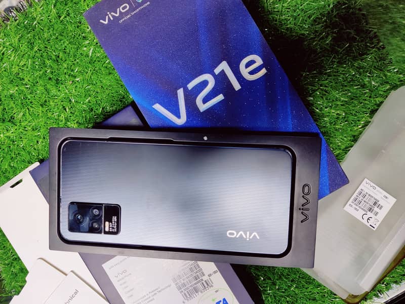 Vivo v21e 8/128 with box dual sim approve 2