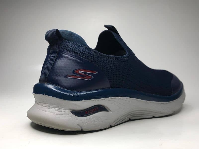 Skechers Go Wolk 1