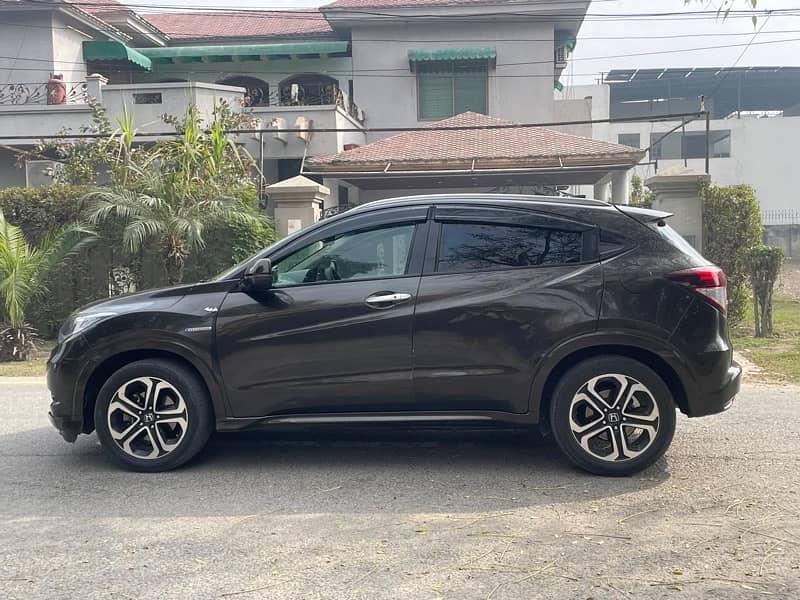 Honda Vezel 2015 1