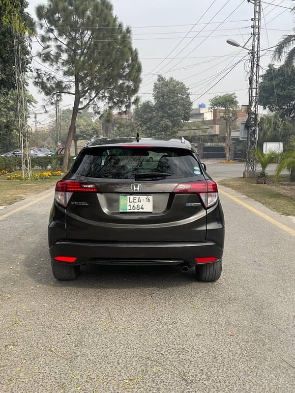 Honda Vezel 2015 4