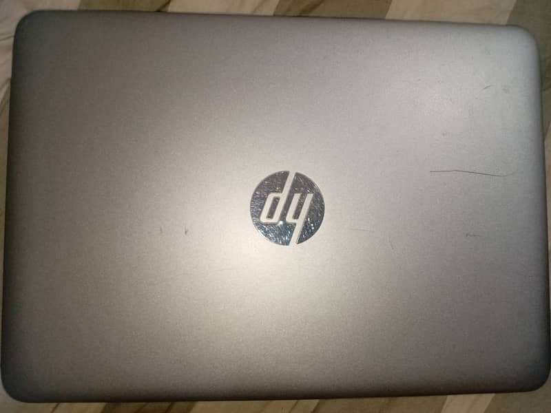 HP EliteBook 820 G4 (Core i5 7th Gen) 2