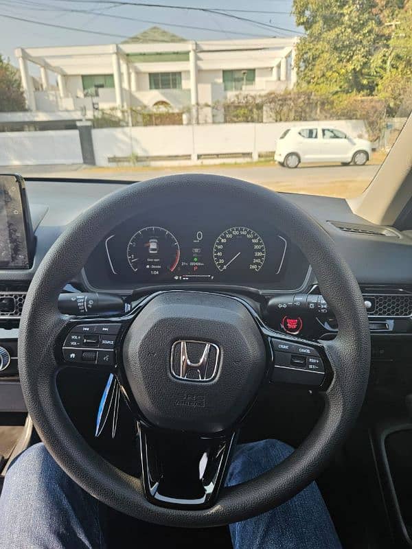 Honda Civic Oriel 2024 17