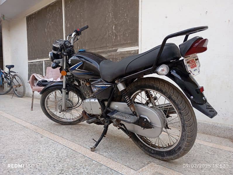 Suzuki 150 model 2014 1