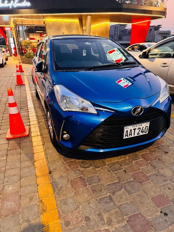 Toyota Vitz 2017 4