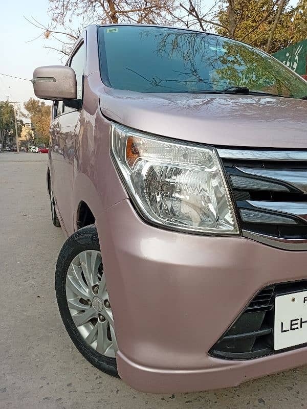 Suzuki Wagon limited edition 2015 model Lahore registration 69000 driv 3